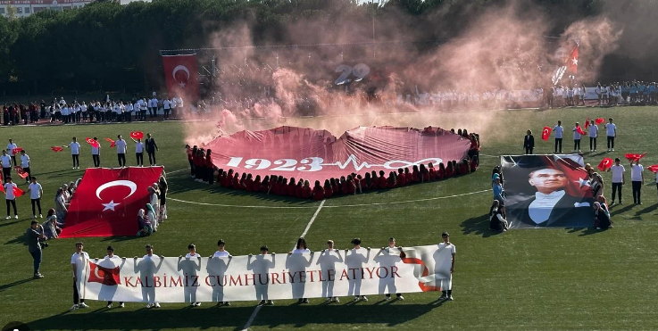 Atatürkün "Ən böyük əsərim" adlandırdığı Türkiyə 101 yaşını belə qeyd edir - FOTOLAR